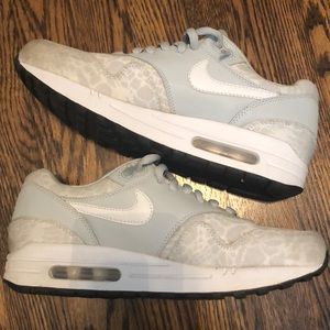 Nike air max 90s leopard print grey